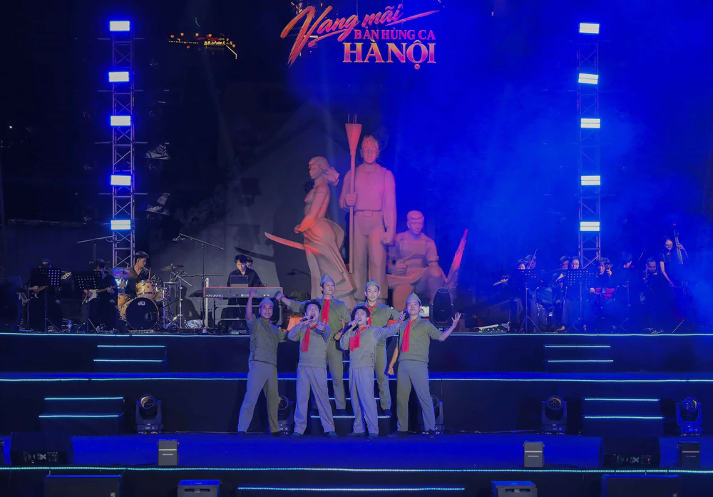Chương trình nghệ thuật đặc biệt “80 năm - Vang mãi bản hùng ca Hà Nội” - Ảnh 4. Chương trình nghệ thuật đặc biệt “80 năm - Vang mãi bản hùng ca Hà Nội” - Ảnh 4.
