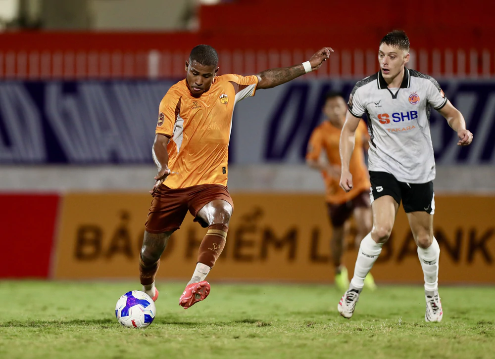 Đình Bắc cùng đồng đội hưởng lợi khi V-League trở lại - Ảnh 4. Đình Bắc cùng đồng đội hưởng lợi khi V-League trở lại - Ảnh 4.