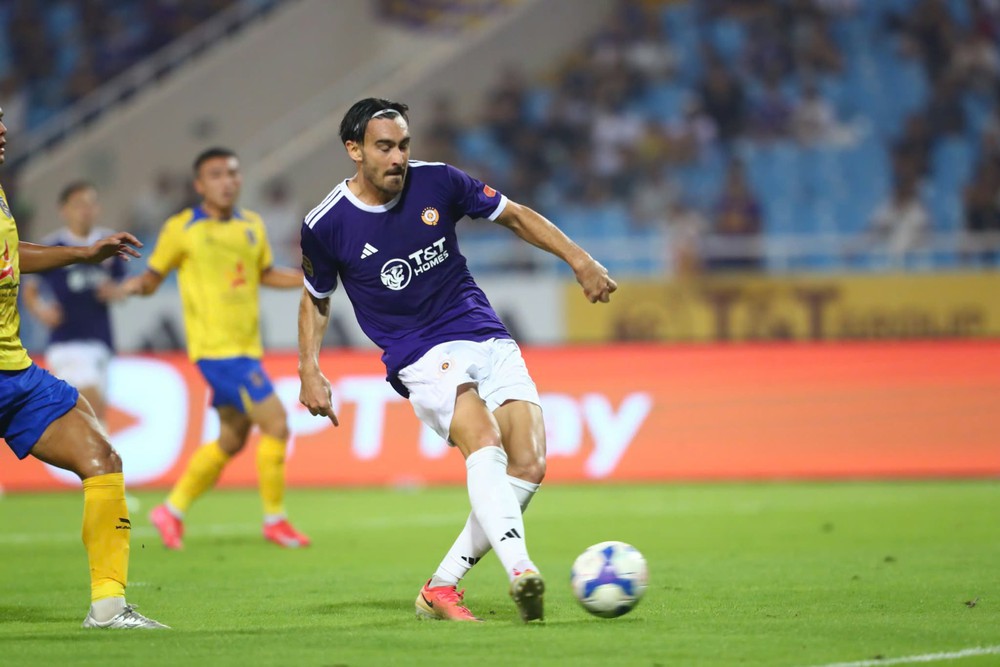 Hai Long tỏa sáng, Hà Nội FC giành chiến thắng đầu tiên ở V-League 2026/2027 - Ảnh 1. Hai Long tỏa sáng, Hà Nội FC giành chiến thắng đầu tiên ở V-League 2026/2027 - Ảnh 1.