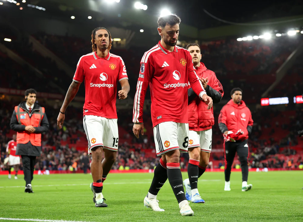 MU chỉ giành 6 điểm sau 6 vòng của Premier League: Mùa giải bỏ đi ngay từ tháng 10? - Ảnh 1.