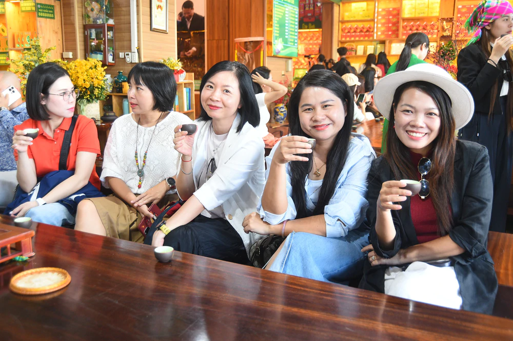 Thái Nguyên tìm sức hút mới cho du lịch từ những hành trình kết nối di sản - Ảnh 2. Thái Nguyên tìm sức hút mới cho du lịch từ những hành trình kết nối di sản - Ảnh 2.