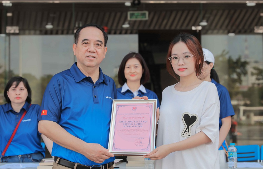 Lan tỏa tinh thần nhân ái từ giải chạy UpRace 2026 - Ảnh 17. Lan tỏa tinh thần nhân ái từ giải chạy UpRace 2026 - Ảnh 17.