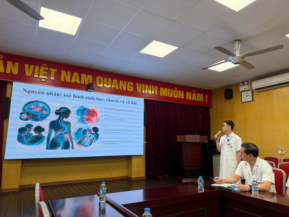 Ăn uống vô độ, nữ sinh 21 tuổi phải nhập viện tâm thần - Ảnh 1. Ăn uống vô độ, nữ sinh 21 tuổi phải nhập viện tâm thần - Ảnh 1.