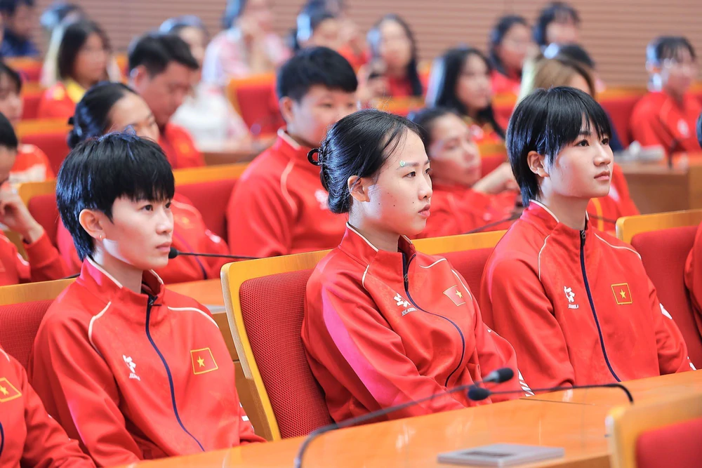Hà Nội tuyên dương, khen thưởng HLV, VĐV đạt thành tích xuất sắc tại ASIAD 2026 - Ảnh 4.