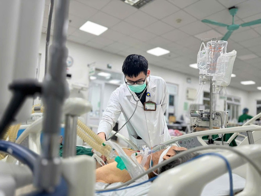 Cảnh báo nguy cơ suy hô hấp do cúm A ở người có bệnh nền - Ảnh 1.