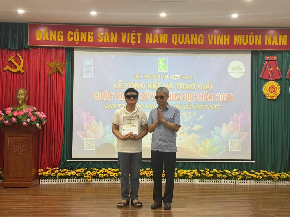 Thúc đẩy văn hóa đọc, mở rộng cánh cửa tri thức cho người khiếm thị - Ảnh 3. Thúc đẩy văn hóa đọc, mở rộng cánh cửa tri thức cho người khiếm thị - Ảnh 3.
