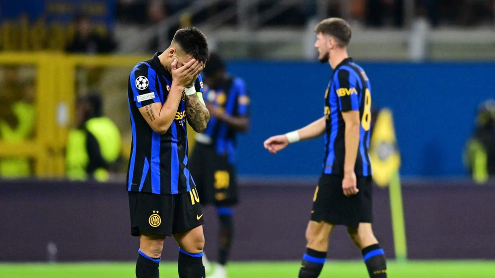 Inter Milan Lại Thua Ở Champions League: Chivu Vẫn Quá Ngây Thơ Khi Ra Châu Âu - Ảnh 1.