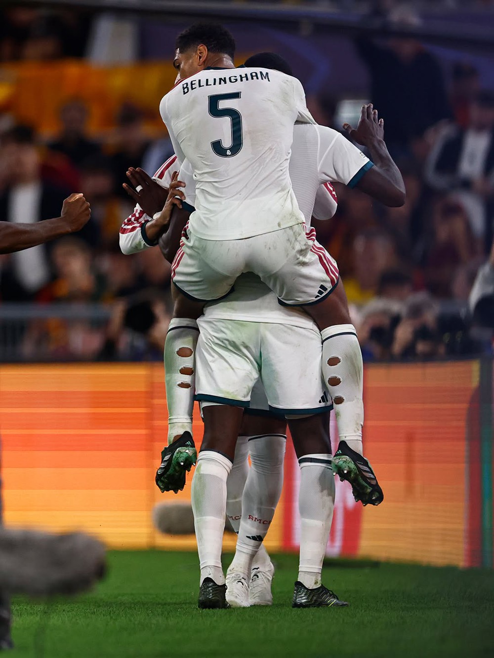 Real Madrid Tiếp Tục Thể Hiện Bản Lĩnh Của &Quot;Ông Vua&Quot; Đá Champions League. Ảnh: Clb Real Madrid