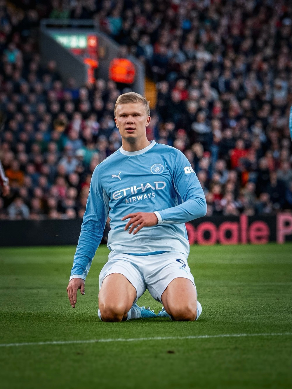 Erling Haaland Phá Kỷ Lục Của Lionel Messi, Đi Vào Lịch Sử Champions League - Ảnh 1.