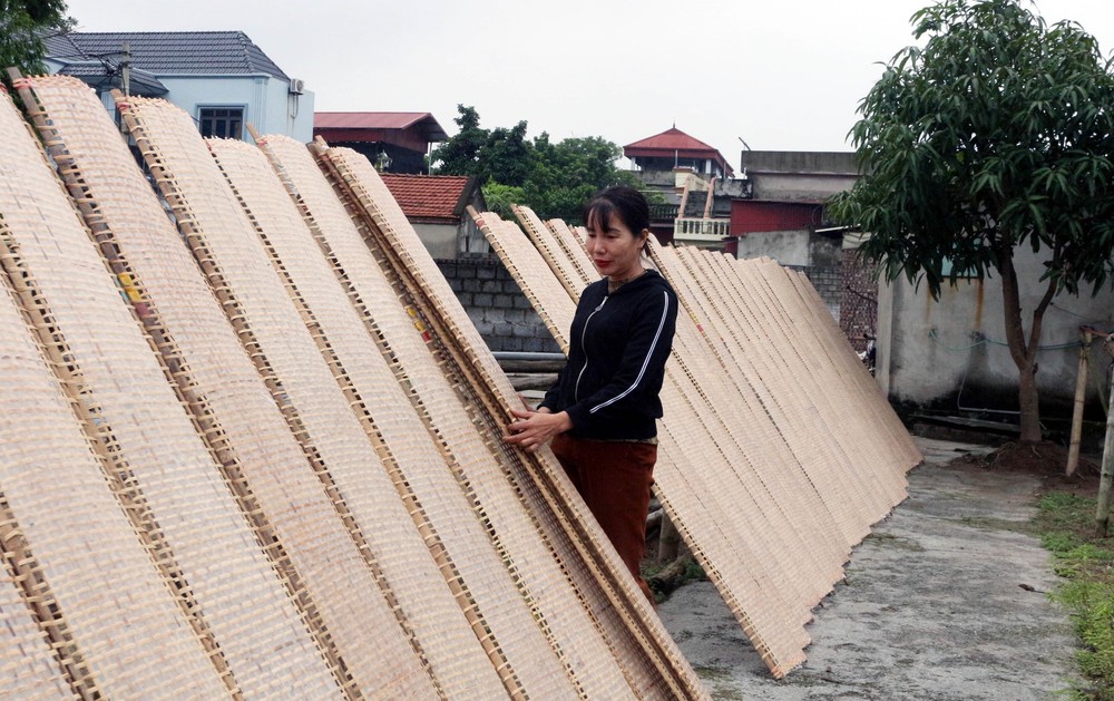 Vì một miền quê đáng sống: Từ hạt gạo quê nhà đến tấm bánh đa nem vươn xa  - Ảnh 2.