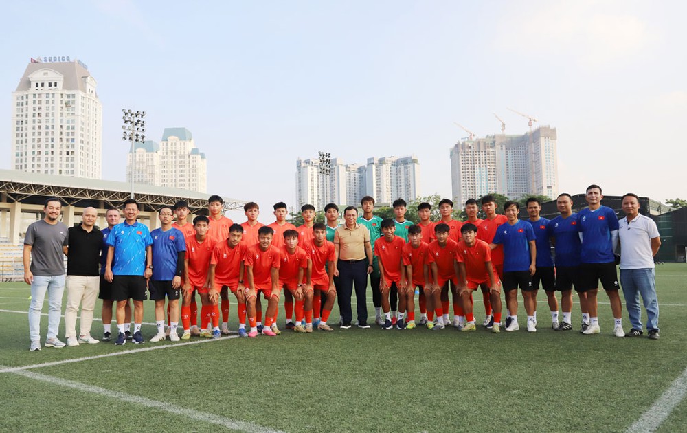 U15 Việt Nam thắng hai trận giao hữu, sẵn sàng dự giải thế giới - Ảnh 1. U15 Việt Nam thắng hai trận giao hữu, sẵn sàng dự giải thế giới - Ảnh 1.