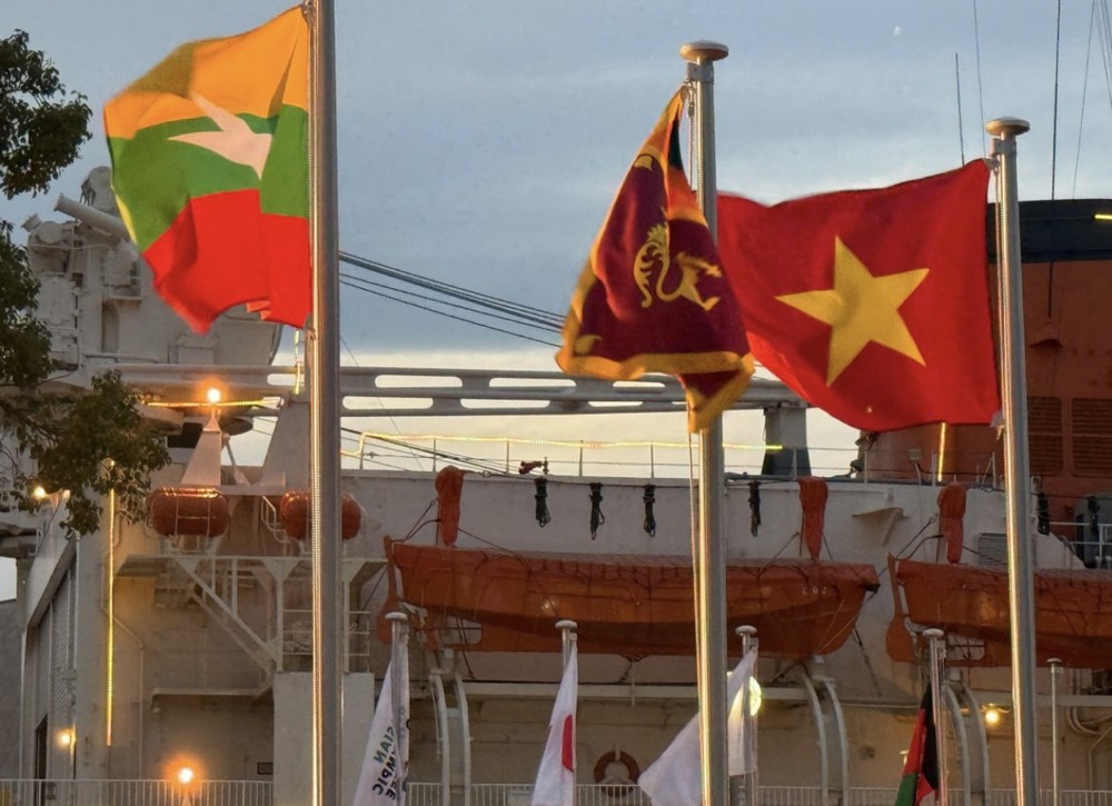 Quốc kỳ Việt Nam tung bay tại Asian Para Games 2026 - Ảnh 1. Quốc kỳ Việt Nam tung bay tại Asian Para Games 2026 - Ảnh 1.