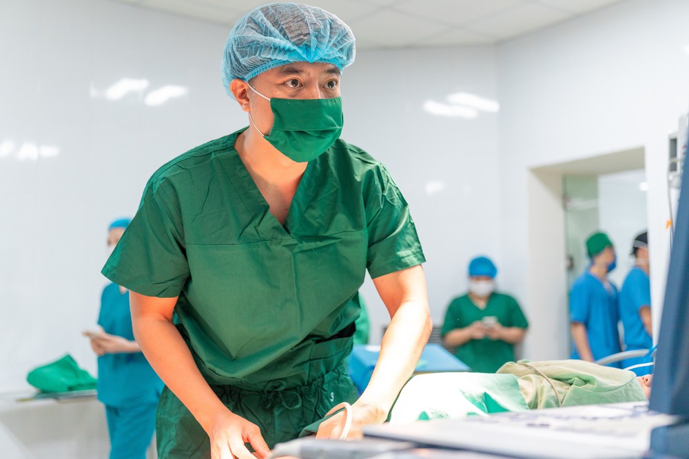 Ngày Gây mê Thế giới 16/10: Chăm sóc người bệnh xuyên suốt quá trình phẫu thuật - Ảnh 2. Ngày Gây mê Thế giới 16/10: Chăm sóc người bệnh xuyên suốt quá trình phẫu thuật - Ảnh 2.