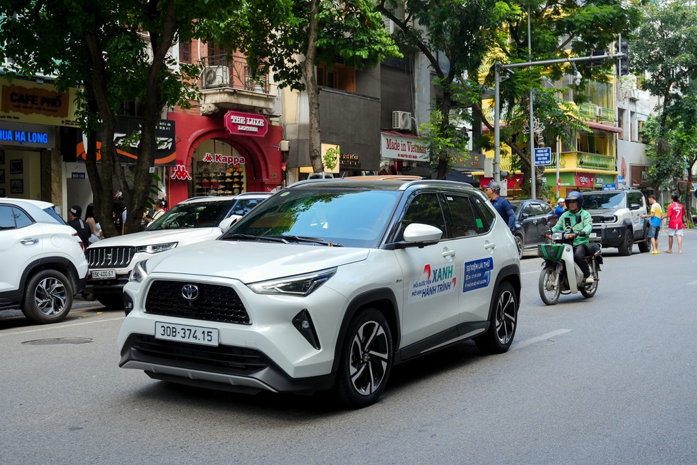 Toyota Việt Nam: Từ dấu ấn lịch sử của Vios đến đà tăng trưởng của bộ ba Cross và xe Hybrid Electric - Ảnh 2.