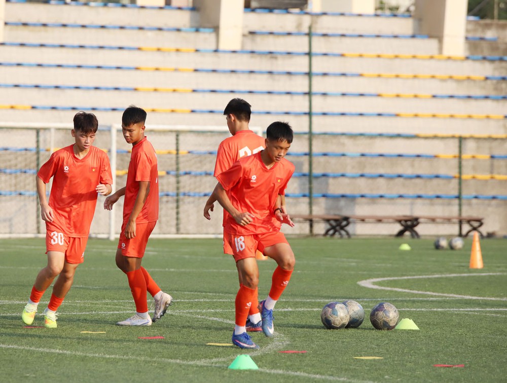 U15 Việt Nam thắng hai trận giao hữu, sẵn sàng dự giải thế giới - Ảnh 2. U15 Việt Nam thắng hai trận giao hữu, sẵn sàng dự giải thế giới - Ảnh 2.