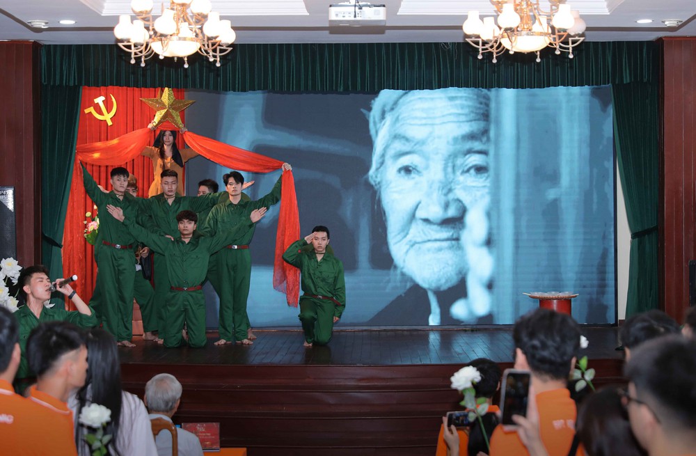 “Thanh âm di sản”: Kết nối người trẻ với văn hóa dân tộc - Ảnh 2. “Thanh âm di sản”: Kết nối người trẻ với văn hóa dân tộc - Ảnh 2.