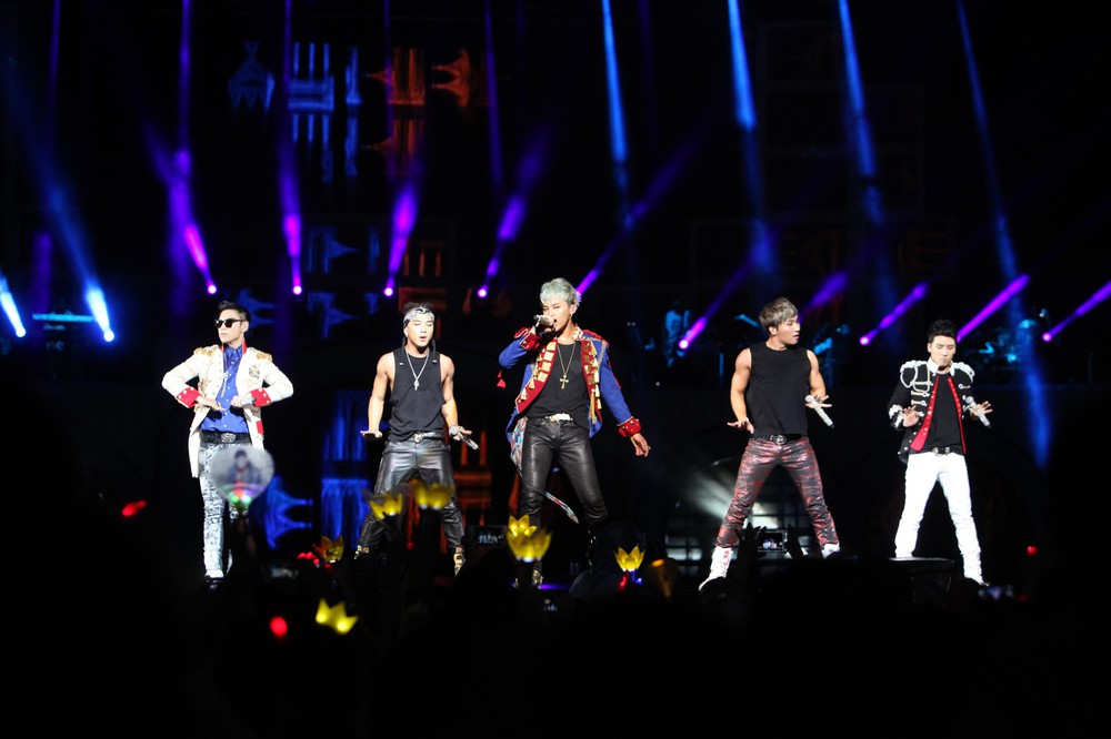 Nhóm nhạc BIGBANG tới biểu diễn tại Hà Nội: Từ ánh đèn sân khấu đến cơ hội kích cầu du lịch - Ảnh 1. Nhóm nhạc BIGBANG tới biểu diễn tại Hà Nội: Từ ánh đèn sân khấu đến cơ hội kích cầu du lịch - Ảnh 1.
