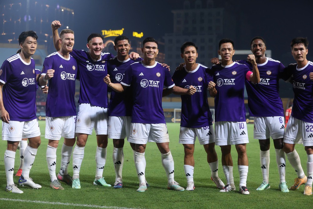 Vòng 4 LPBank V-League 2026/27: Ninh Bình và CAHN gây bất ngờ - Ảnh 1. Vòng 4 LPBank V-League 2026/27: Ninh Bình và CAHN gây bất ngờ - Ảnh 1.