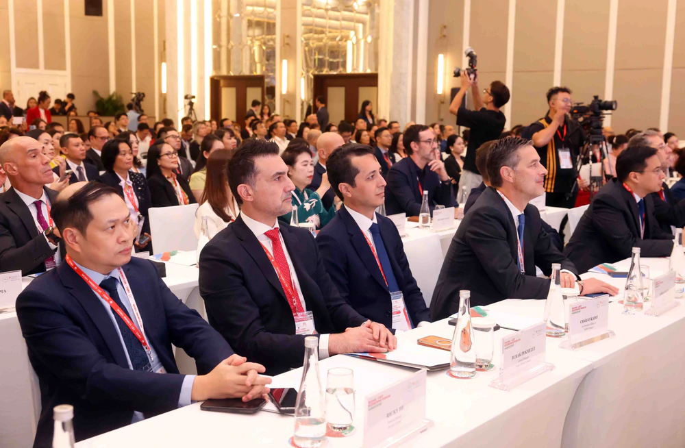 Tổng thống Guy Parmelin dự và phát biểu tại Diễn đàn Kinh tế Việt Nam - Thụy Sĩ 2026 - Ảnh 9. Tổng thống Guy Parmelin dự và phát biểu tại Diễn đàn Kinh tế Việt Nam - Thụy Sĩ 2026 - Ảnh 9.