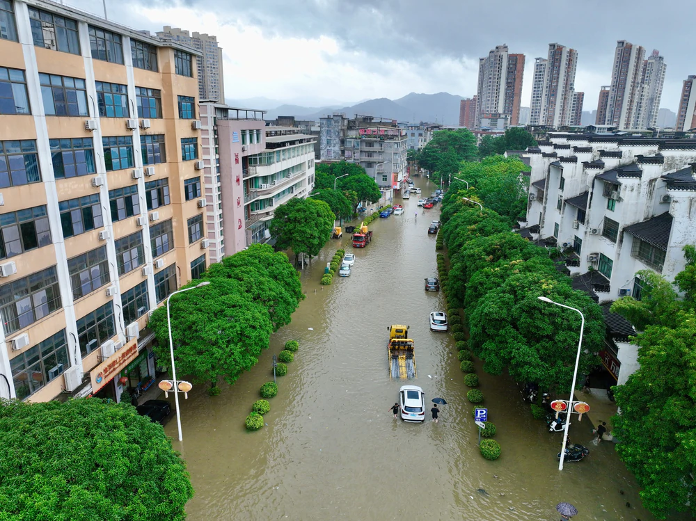 Trung Quốc chuẩn bị ứng phó với mưa lớn trên diện rộng - Ảnh 1. Trung Quốc chuẩn bị ứng phó với mưa lớn trên diện rộng - Ảnh 1.
