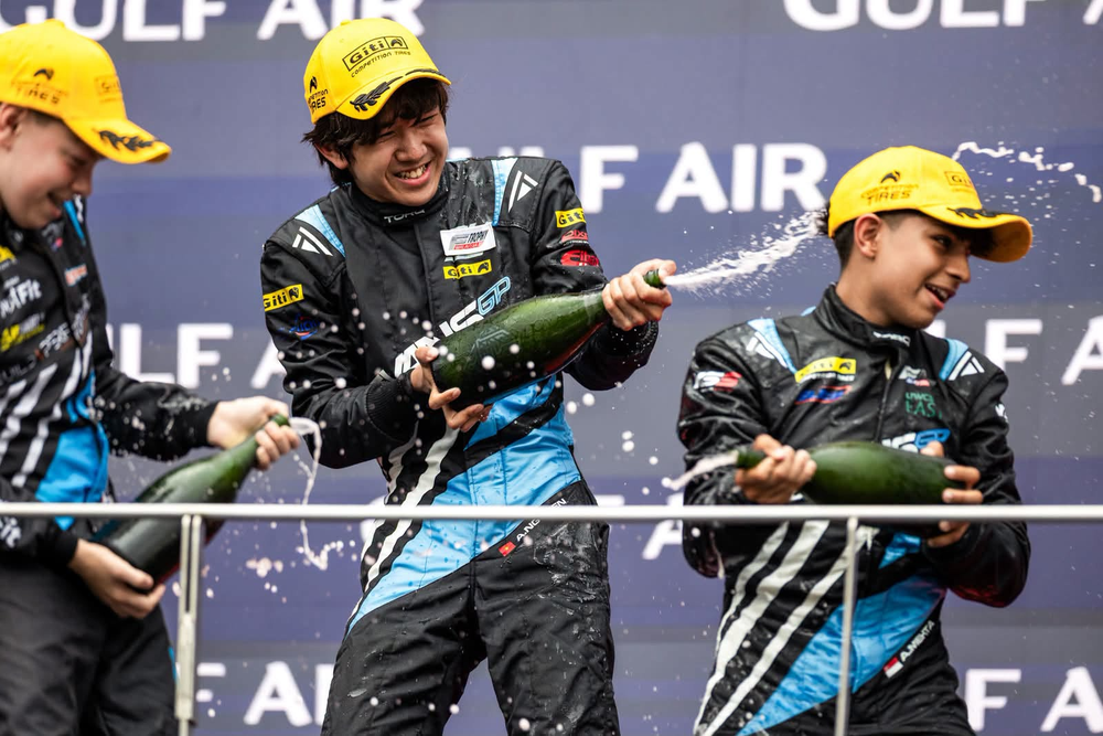 Lần đầu tiên Việt Nam có đại diện tranh tài tại Giải đua xe vô địch thế giới FIA F4 World Cup - Ảnh 2. Lần đầu tiên Việt Nam có đại diện tranh tài tại Giải đua xe vô địch thế giới FIA F4 World Cup - Ảnh 2.