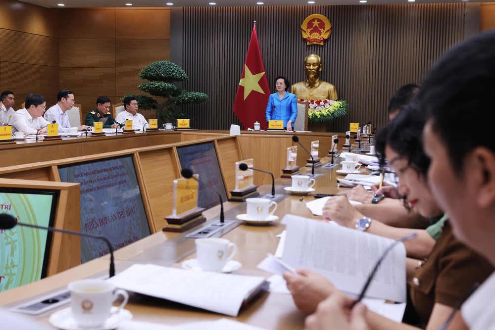 Phó Thủ tướng Phạm Thị Thanh Trà: Không lấy biên chế hiện có để hợp thức hóa vị trí việc làm - Ảnh 2. Phó Thủ tướng Phạm Thị Thanh Trà: Không lấy biên chế hiện có để hợp thức hóa vị trí việc làm - Ảnh 2.