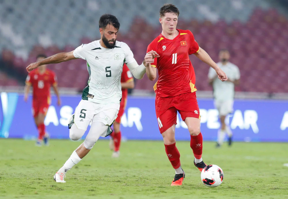 ĐIỂM NHẤN ĐT Việt Nam 4-2 Pakistan: HLV Kim Sang Sik 'sửa sai' sớm; Đình Bắc vẫn là ngôi sao lớn - Ảnh 1.