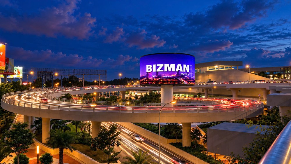 Bizman Media ra mắt màn hình LED tròn 360° tại Nhà ga T3 - Cảng HKQT Tân Sơn Nhất - Ảnh 2. Bizman Media ra mắt màn hình LED tròn 360° tại Nhà ga T3 - Cảng HKQT Tân Sơn Nhất - Ảnh 2.