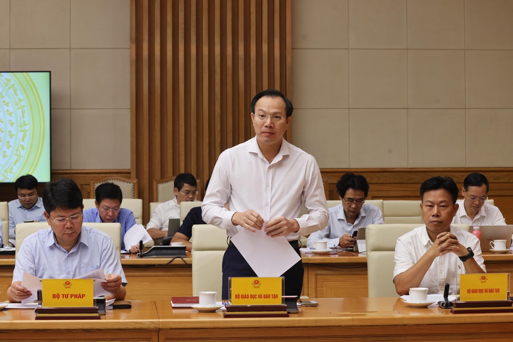 Phó Thủ tướng Chính phủ Lê Tiến Châu: Huy động thêm nguồn lực, trí tuệ, công nghệ để cùng Nhà nước phát triển giáo dục - Ảnh 5. Phó Thủ tướng Chính phủ Lê Tiến Châu: Huy động thêm nguồn lực, trí tuệ, công nghệ để cùng Nhà nước phát triển giáo dục - Ảnh 5.
