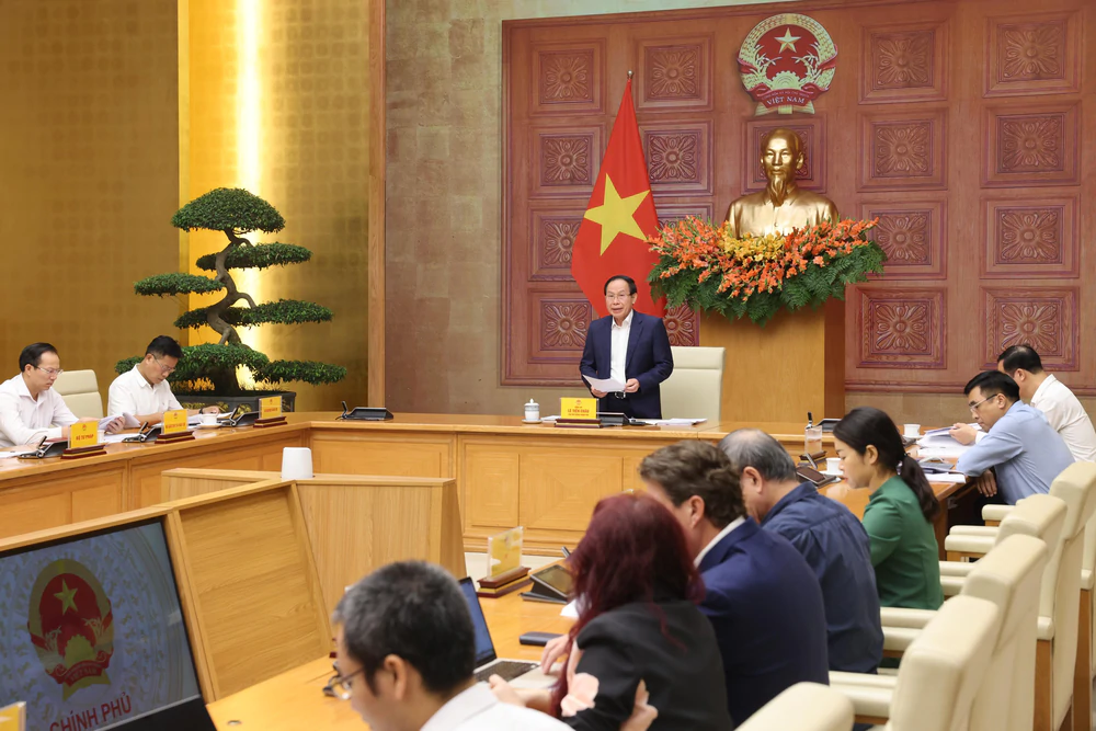 Phó Thủ tướng Chính phủ Lê Tiến Châu: Huy động thêm nguồn lực, trí tuệ, công nghệ để cùng Nhà nước phát triển giáo dục - Ảnh 3. Phó Thủ tướng Chính phủ Lê Tiến Châu: Huy động thêm nguồn lực, trí tuệ, công nghệ để cùng Nhà nước phát triển giáo dục - Ảnh 3.