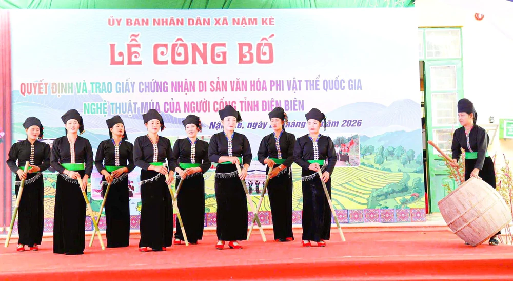 Gìn giữ nghệ thuật múa dân gian của người Cống - Ảnh 1.
