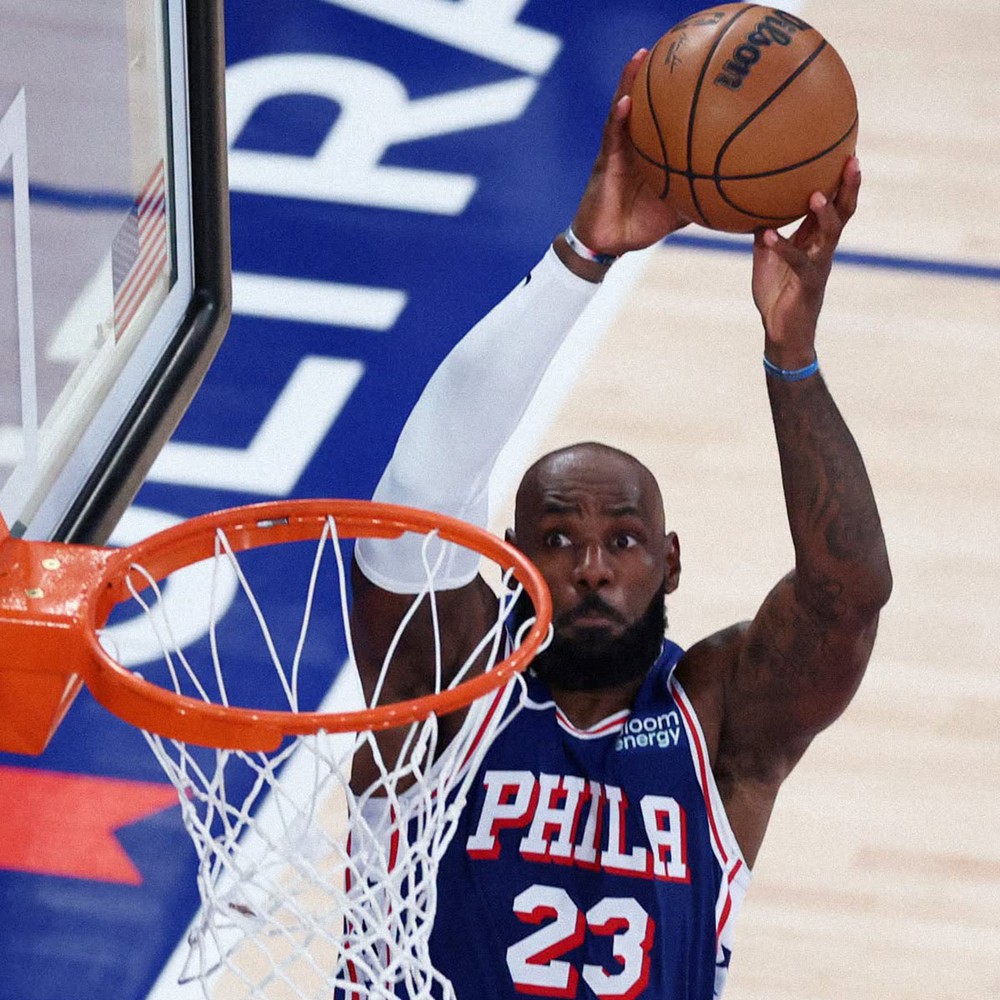 Ngôi sao LeBron James lập kỷ lục 24 mùa giải ở NBA: Huyền thoại chưa muốn dừng lại - Ảnh 2. Ngôi sao LeBron James lập kỷ lục 24 mùa giải ở NBA: Huyền thoại chưa muốn dừng lại - Ảnh 2.