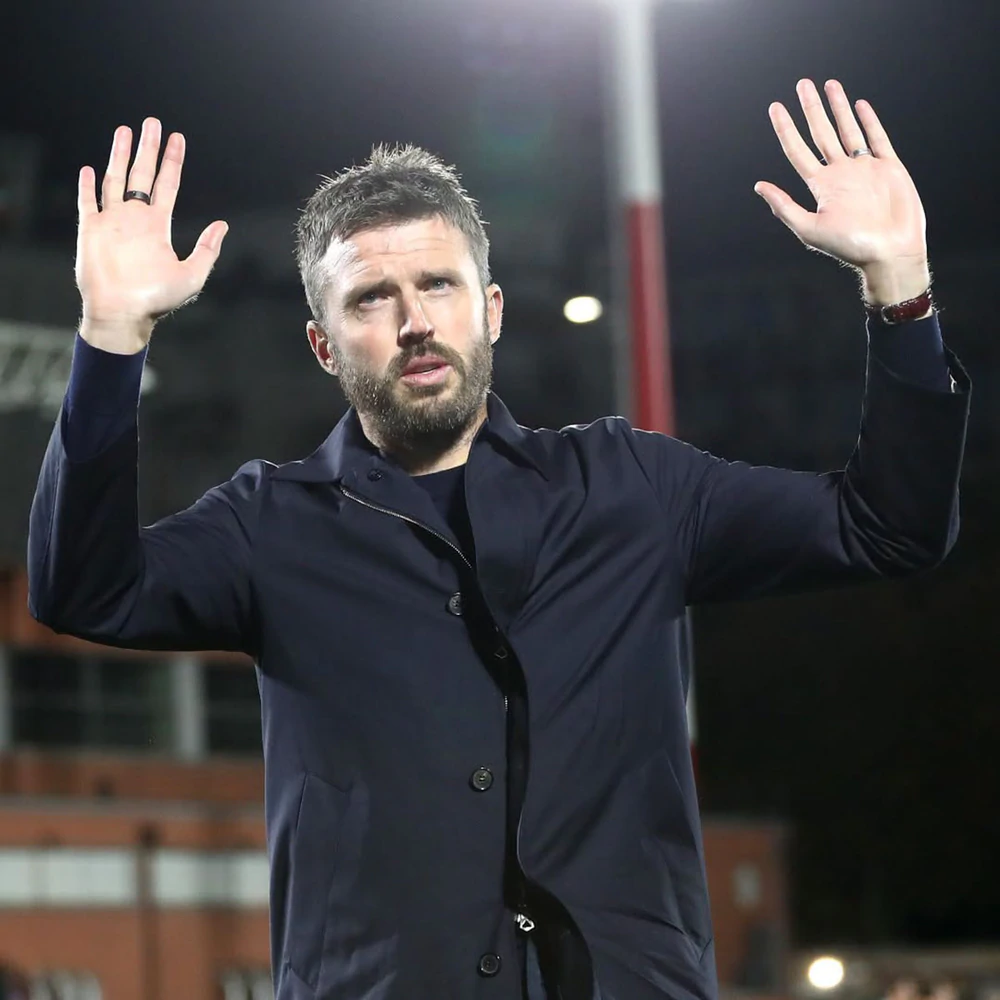 MU dậy sóng: Bruno Fernandes công khai chỉ trích Carrick, không thèm bắt tay khi bị thay ra - Ảnh 2.