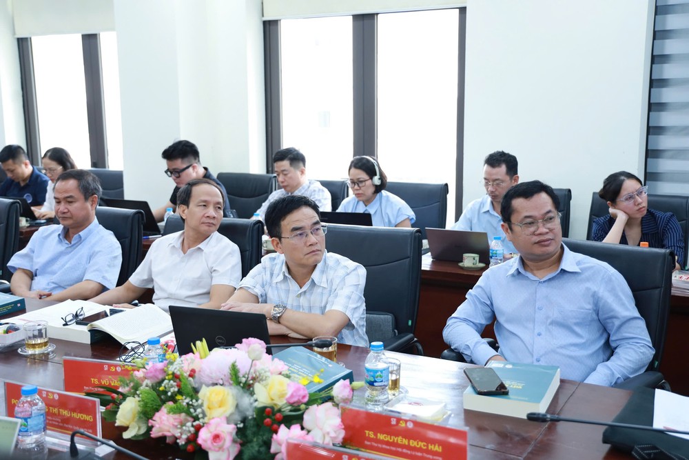 Phát huy nguồn lực văn hóa trong kỷ nguyên số từ nền tảng 40 năm đổi mới - Ảnh 4. Phát huy nguồn lực văn hóa trong kỷ nguyên số từ nền tảng 40 năm đổi mới - Ảnh 4.