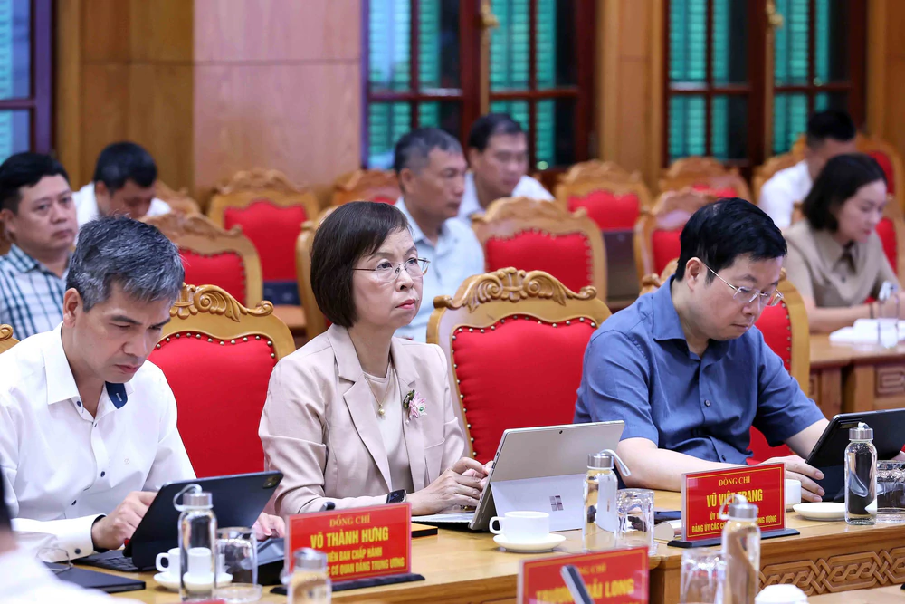 Đảng bộ các cơ quan Đảng Trung ương triển khai thực hiện Nghị quyết Trung ương 4 khóa XIV - Ảnh 2. Đảng bộ các cơ quan Đảng Trung ương triển khai thực hiện Nghị quyết Trung ương 4 khóa XIV - Ảnh 2.