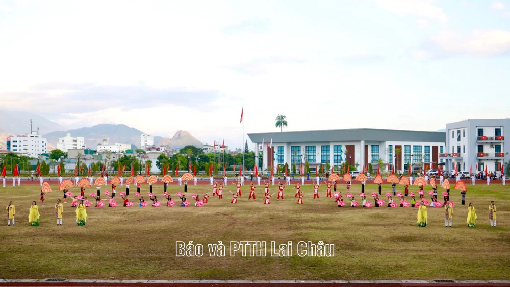 Tổng duyệt lần 2 chương trình Khai mạc Đại hội Thể dục thể thao tỉnh Lai Châu lần thứ VI, năm 2026 - Ảnh 5. Tổng duyệt lần 2 chương trình Khai mạc Đại hội Thể dục thể thao tỉnh Lai Châu lần thứ VI, năm 2026 - Ảnh 5.