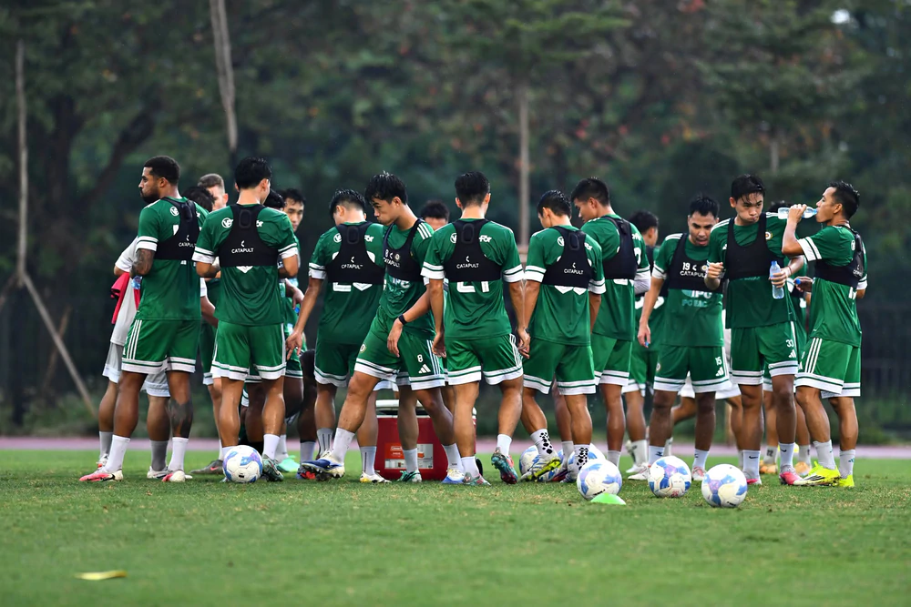 Tin nóng bóng đá Việt hôm nay 24/10: ASEAN Cup có thể đổi lịch; Trận Hà Nội FC – Ninh Bình chuyển sang sân Mỹ Đình - Ảnh 2. Tin nóng bóng đá Việt hôm nay 24/10: ASEAN Cup có thể đổi lịch; Trận Hà Nội FC – Ninh Bình chuyển sang sân Mỹ Đình - Ảnh 2.