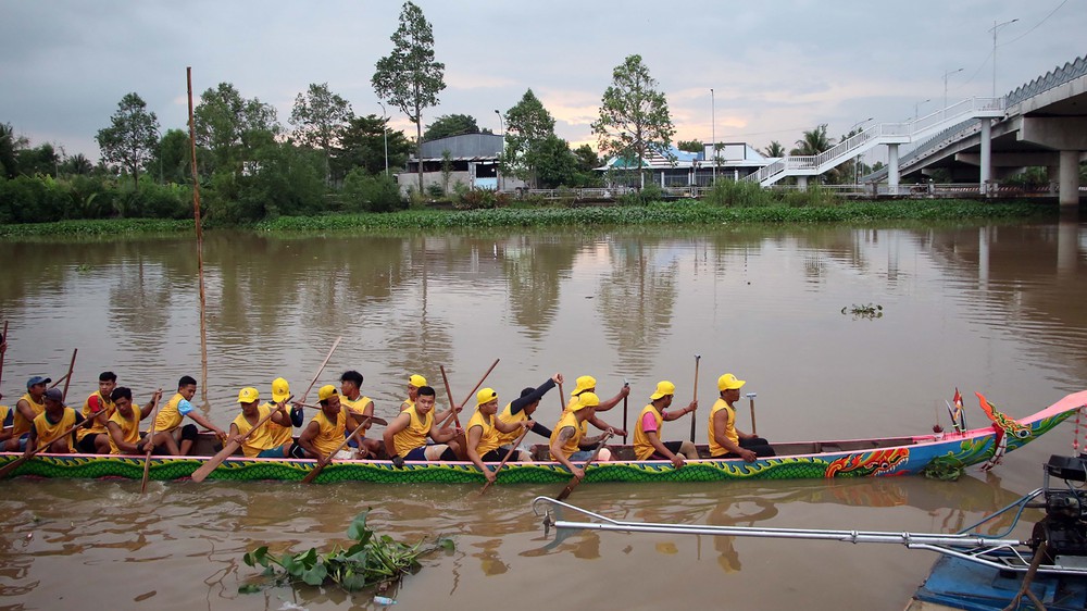Sôi nổi nhịp chèo, đồng lòng hướng về Lễ hội đua ghe Ngo 2026 - Ảnh 2.