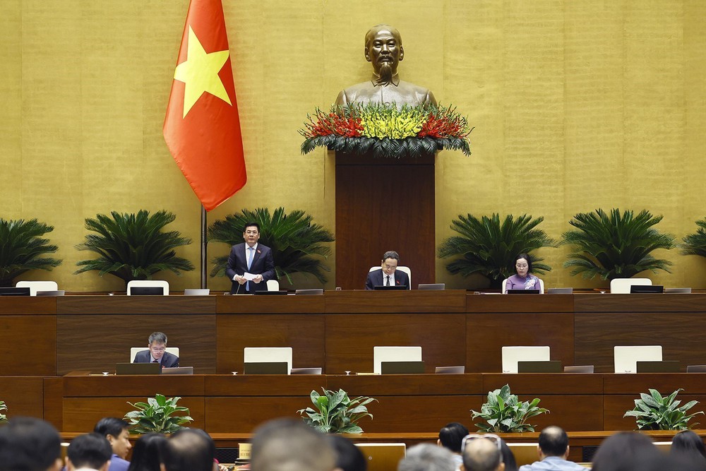 Quốc hội nghe trình bày tờ trình về 5 dự án luật - Ảnh 1. Quốc hội nghe trình bày tờ trình về 5 dự án luật - Ảnh 1.