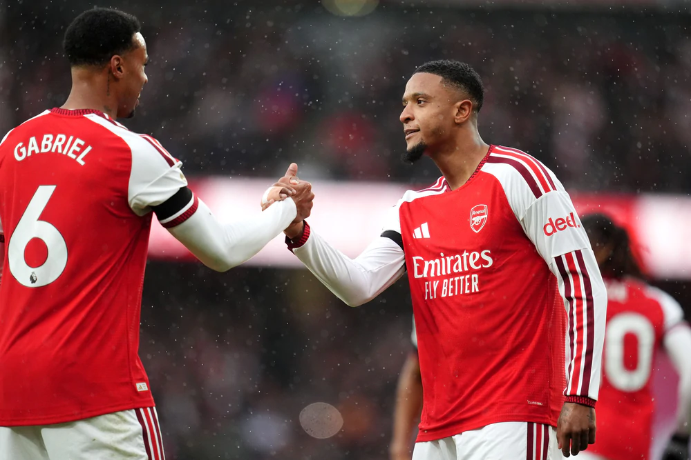 Arsenal đáng sợ nhất đã trở lại - Ảnh 1. Arsenal đáng sợ nhất đã trở lại - Ảnh 1.