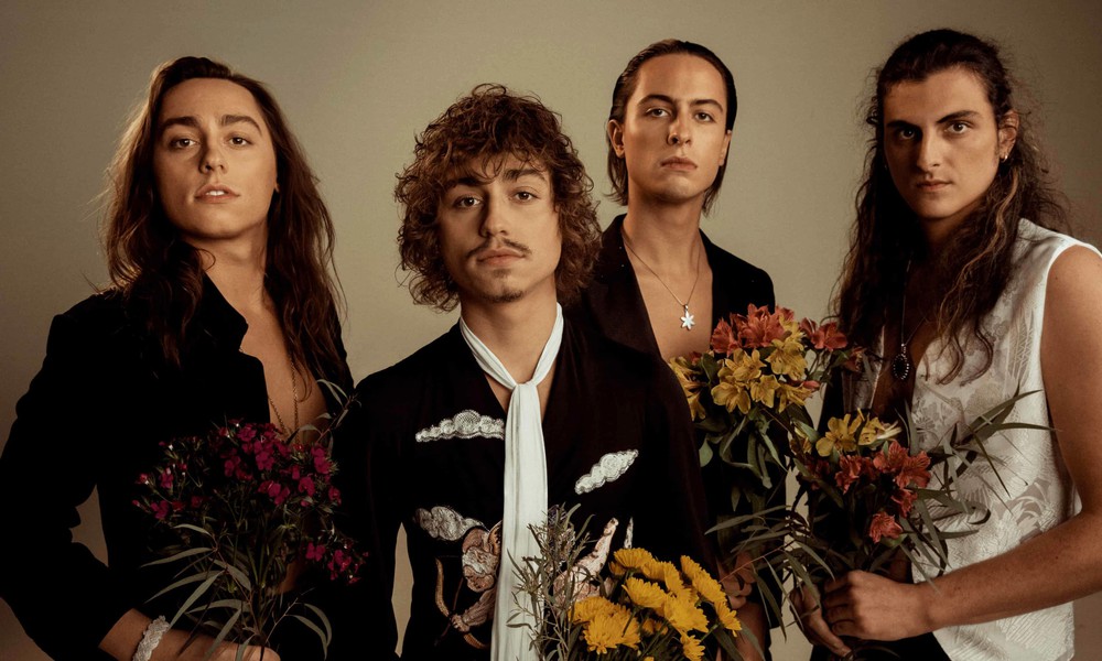 Album "Palace for the People": Greta Van Fleet "xây" cung điện cho người yêu rock - Ảnh 5. Album "Palace for the People": Greta Van Fleet "xây" cung điện cho người yêu rock - Ảnh 5.