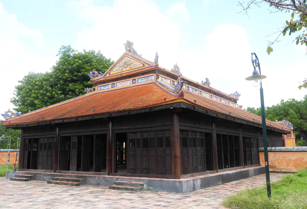 Hoàn thành sớm việc phục hồi, tu bổ nhiều di tích triều Nguyễn - Ảnh 7. Hoàn thành sớm việc phục hồi, tu bổ nhiều di tích triều Nguyễn - Ảnh 7.