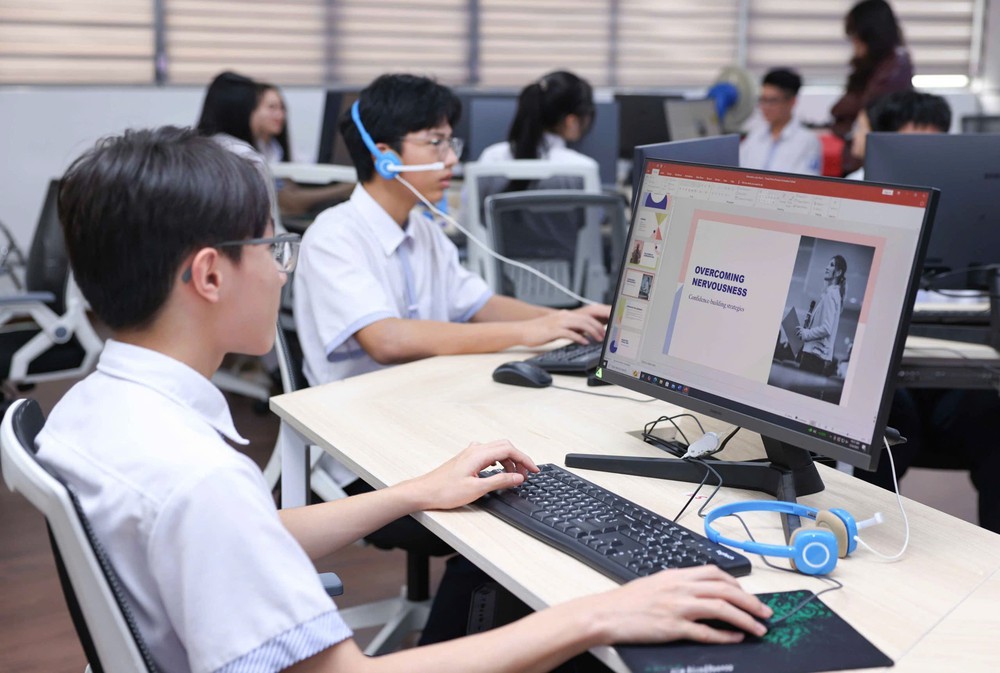 Chương trình hành động của Chính phủ về thu hút và trọng dụng nhân tài trong các ngành, lĩnh vực mũi nhọn - Ảnh 3. Chương trình hành động của Chính phủ về thu hút và trọng dụng nhân tài trong các ngành, lĩnh vực mũi nhọn - Ảnh 3.
