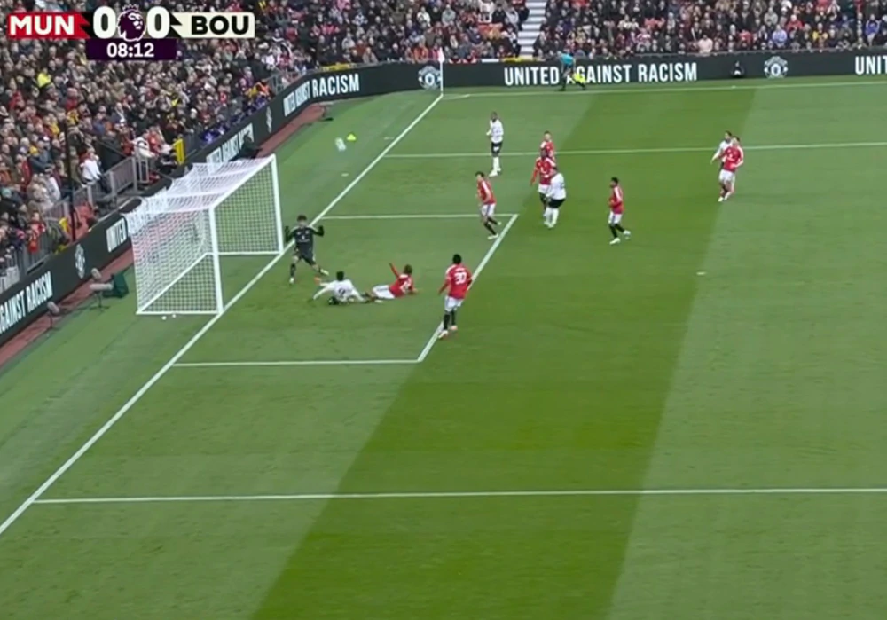 TRỰC TIẾP bóng đá MU vs Bournemouth (0-2, hết hiệp 1): Quỷ đỏ trải qua 45 phút thảm họa - Ảnh 6.