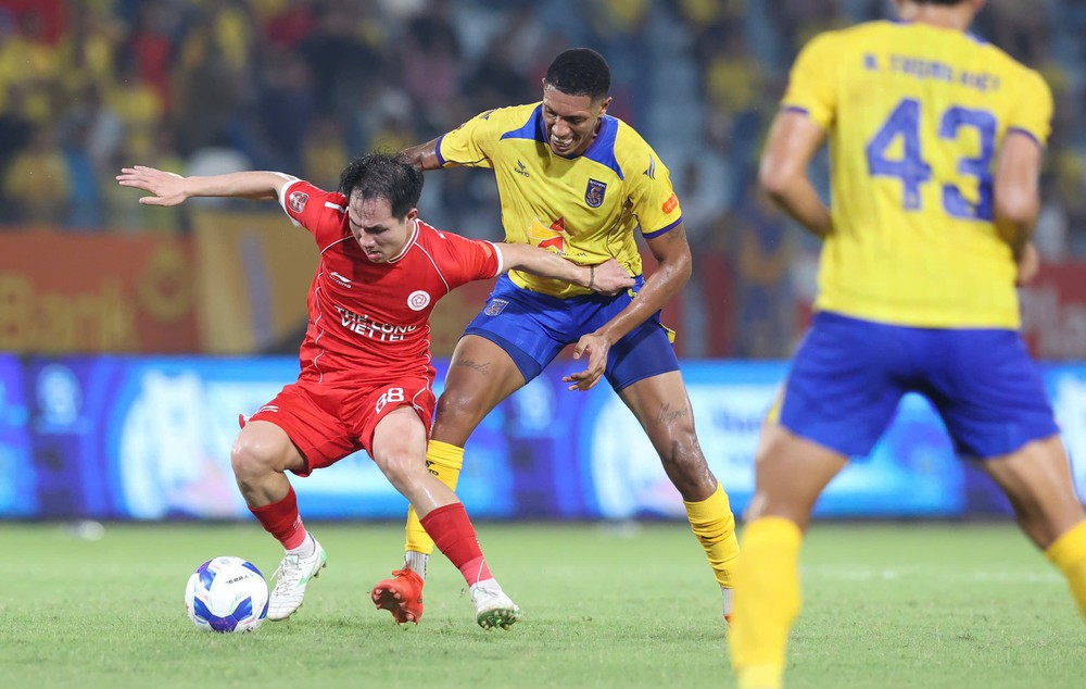 V-League bắt đầu “dồn toa…” - Ảnh 1. V-League bắt đầu “dồn toa…” - Ảnh 1.