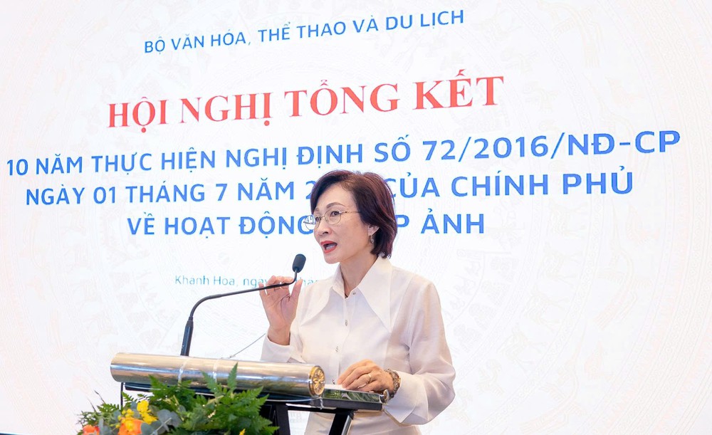 Tháo gỡ "nút thắt" bản quyền và AI trong nhiếp ảnh số - Ảnh 8. Tháo gỡ "nút thắt" bản quyền và AI trong nhiếp ảnh số - Ảnh 8.