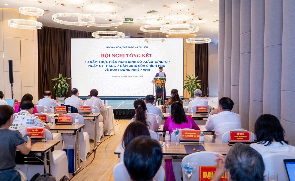 Tháo gỡ "nút thắt" bản quyền và AI trong nhiếp ảnh số - Ảnh 4. Tháo gỡ "nút thắt" bản quyền và AI trong nhiếp ảnh số - Ảnh 4.