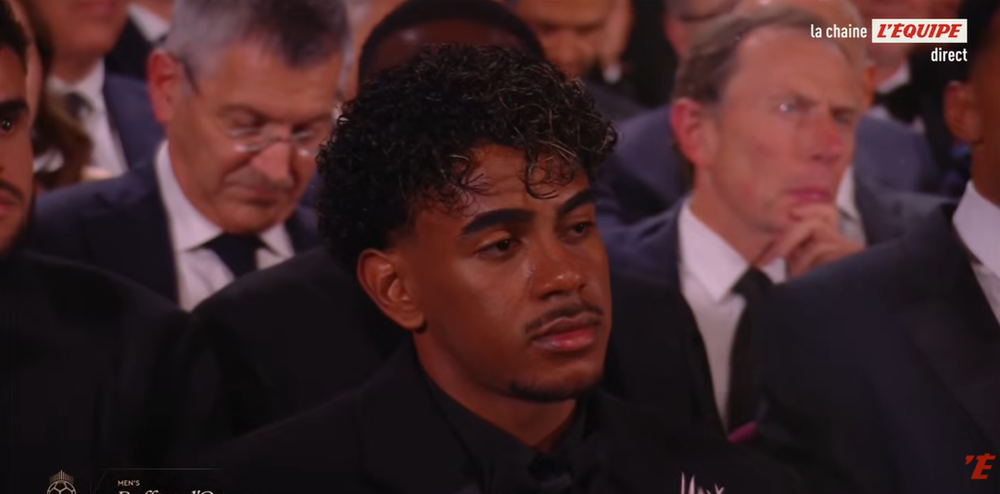 Phản ứng của Mbappe và Yamal khi Harry Kane giành Quả bóng Vàng 2026 - Ảnh 2. Phản ứng của Mbappe và Yamal khi Harry Kane giành Quả bóng Vàng 2026 - Ảnh 2.