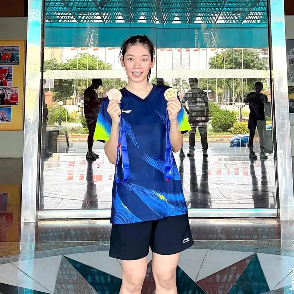 Tin nóng thể thao tối 27/10: Long An thay HLV trưởng; Việt Nam lên đường dự Olympic trẻ 2026 - Ảnh 2.