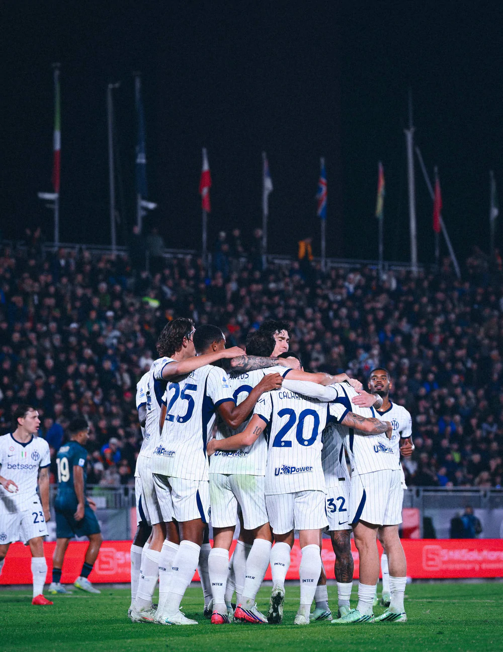Kết Quả Serie A Đêm Qua: Inter Thắng May, Ac Milan, Juventus Thua Sốc - Ảnh 1. Kết Quả Serie A Đêm Qua: Inter Thắng May, Ac Milan, Juventus Thua Sốc - Ảnh 1.
